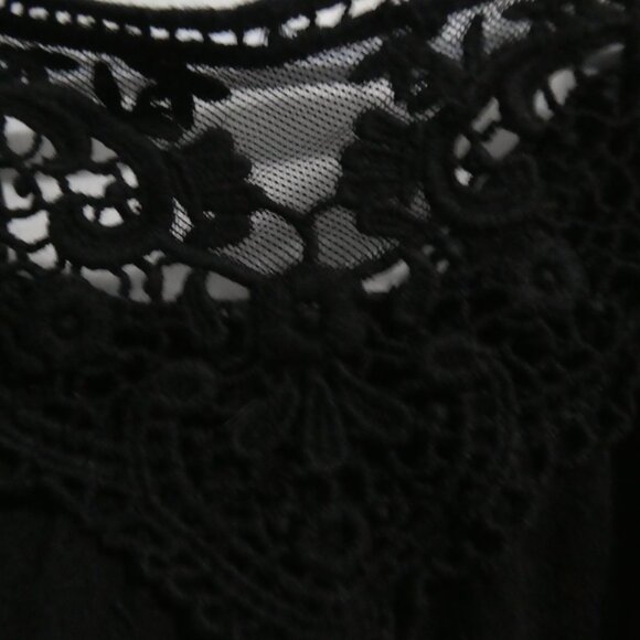 EYESHADOW | medium | Black Short Sleeve Top With Lace Neckline - Picture 13 of 13